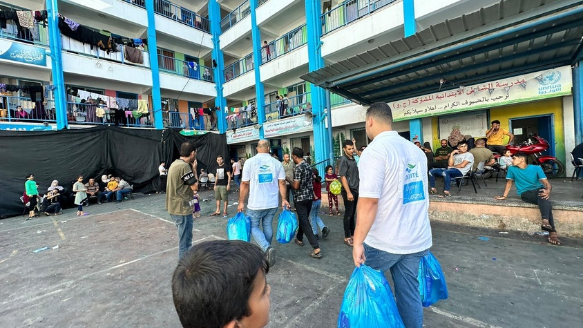 Distribution de produits de première necessité